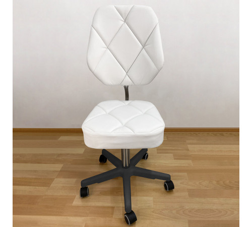 Стул мастера «Грэй» на черном пластмассовом каркасе